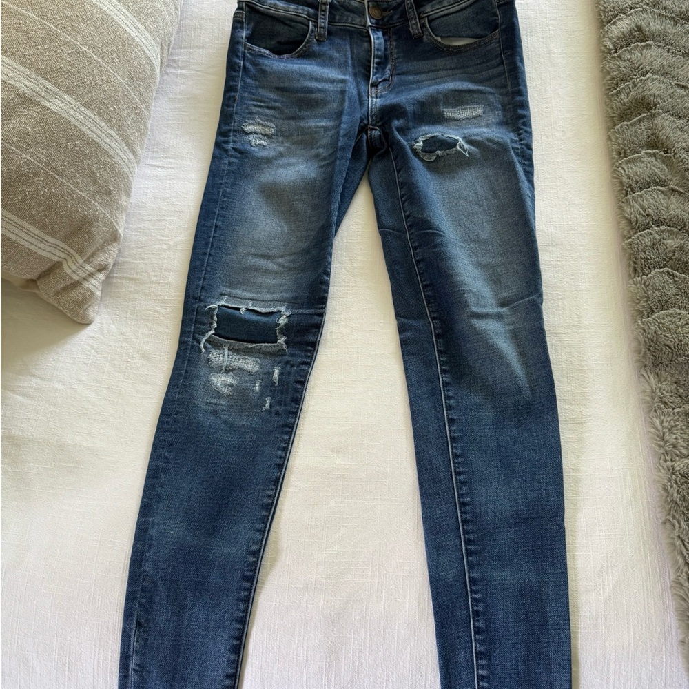 American Eagle Blue Skinny Jeans Distressed Style (Jeggings)